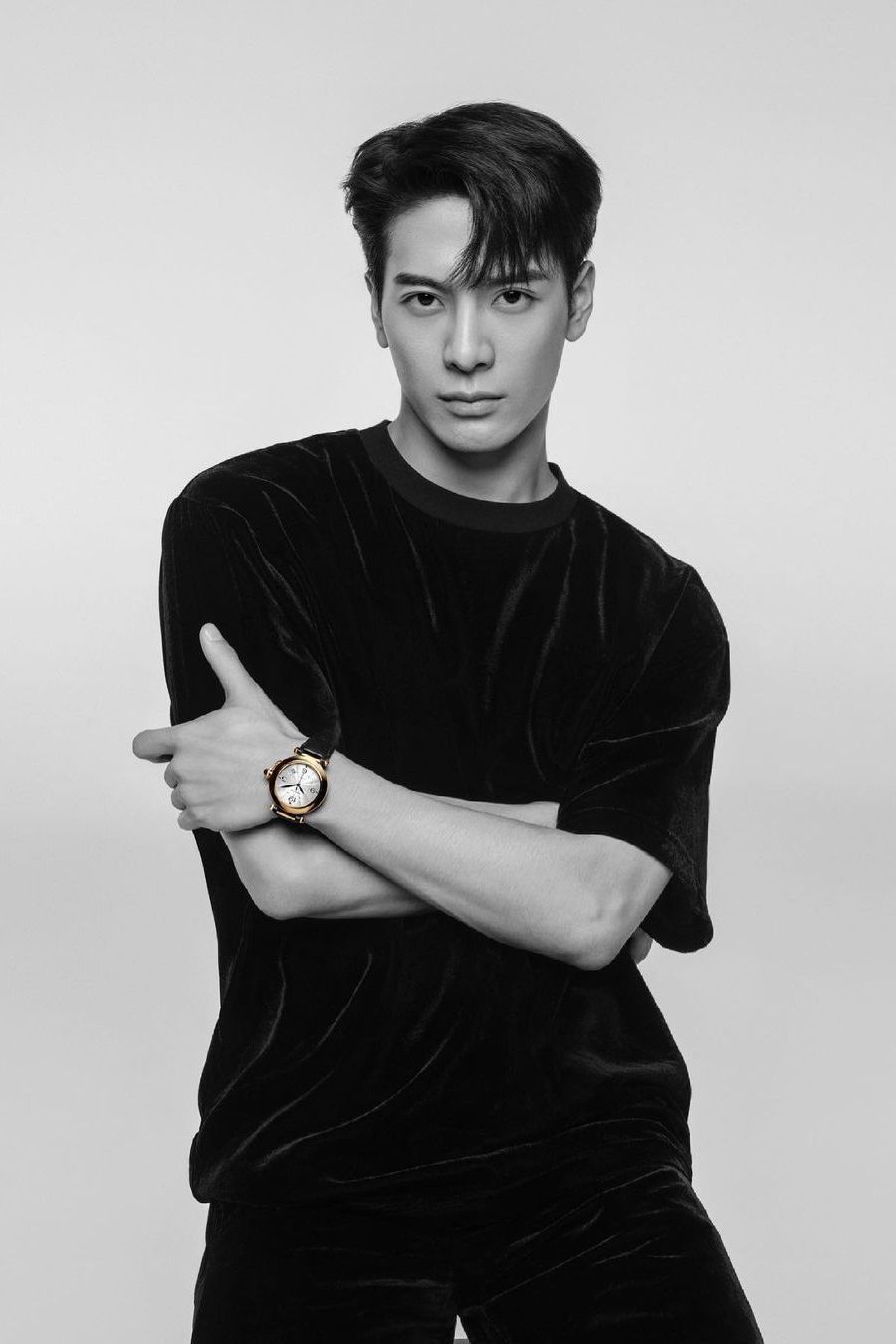 王嘉尔宣布自己解决生理需求！