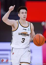 杨鸣：赵继伟拉伤回归时间会比较久 可能前几轮都很难出现在比赛中