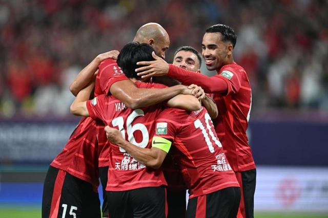 中超球队支出不超过6亿！媒体人热议：没人能超过，变相放弃亚冠