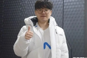 【英雄联盟】TT发布人员变动公告：上单选手HOYA正式离队