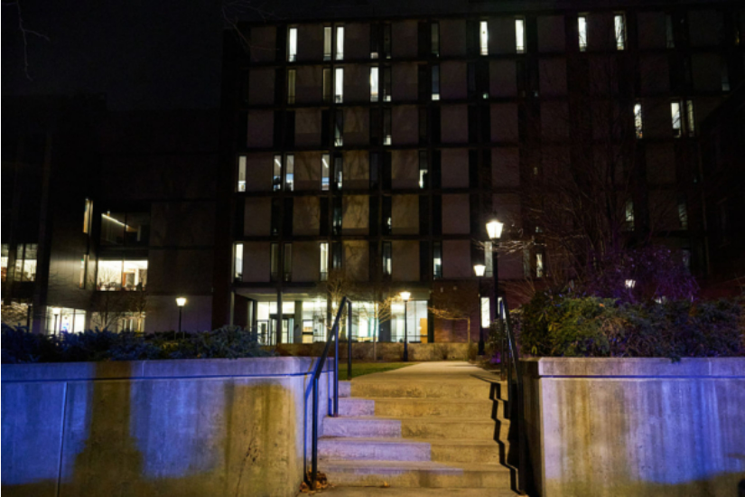 布朗大学枪击案嫌犯曾在葡萄牙从事IT工作