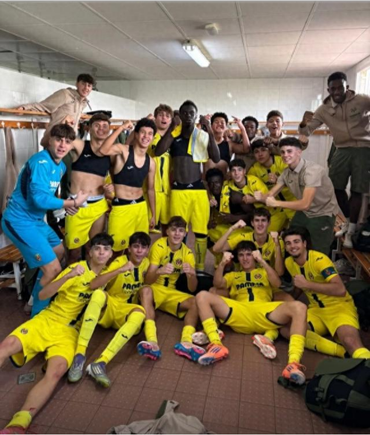 中国男足爆发了！15岁留洋新星带队夺冠，14场造9球，已坐稳首发