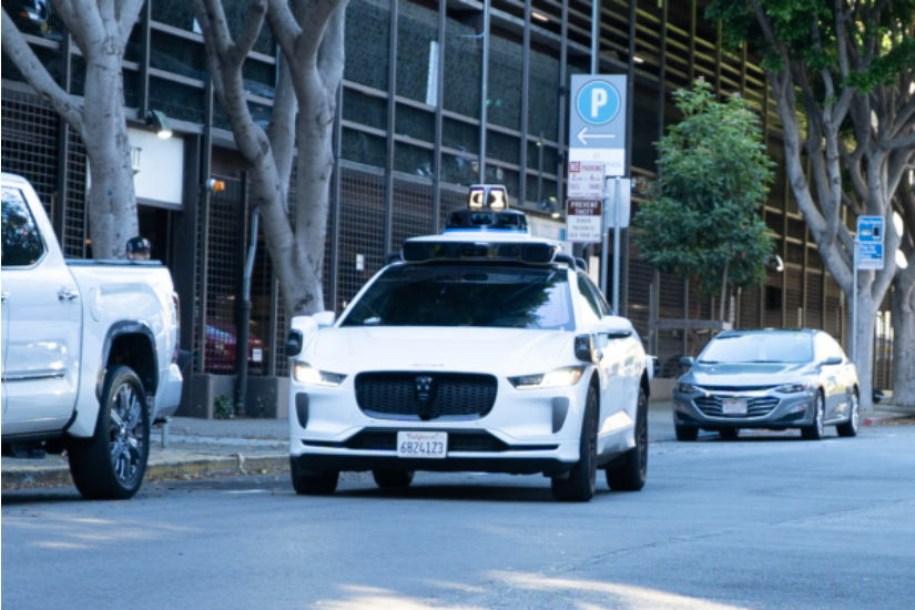 旧金山停电 Waymo自驾车停摆 马斯克怎么看