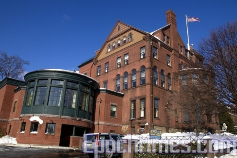 布朗大学安保措施惹疑 美教育部启动调查