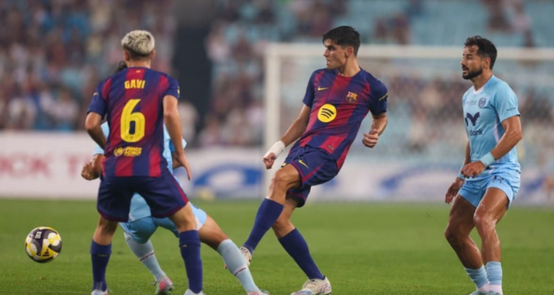 人比人气死人！巴萨弗里克妙手激活弃将，皇马阿隆索手握好牌却不会打？