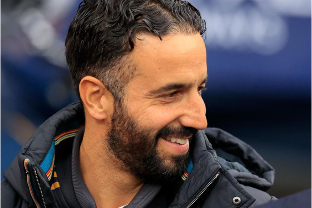 新帅已定！曼联敲定救火人选，前主帅再度回归，进欧冠区就续约