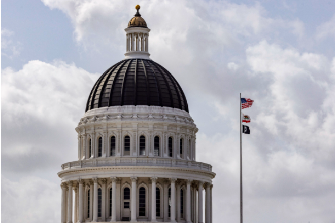 加州新法上路：购内置电池产品 需加付1.5%