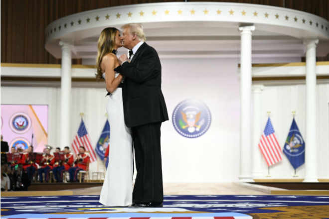 川普透露梅拉尼娅不喜欢他跳招牌舞