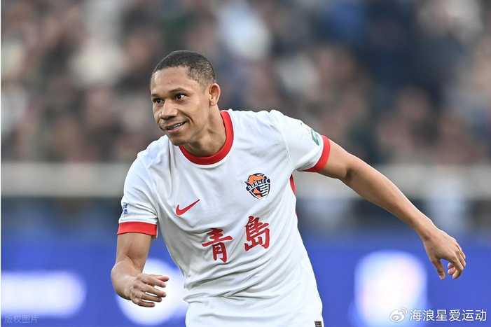 曾获温格赏识，青岛姆巴佩加盟成都蓉城！不断招兵买马冲击冠军！