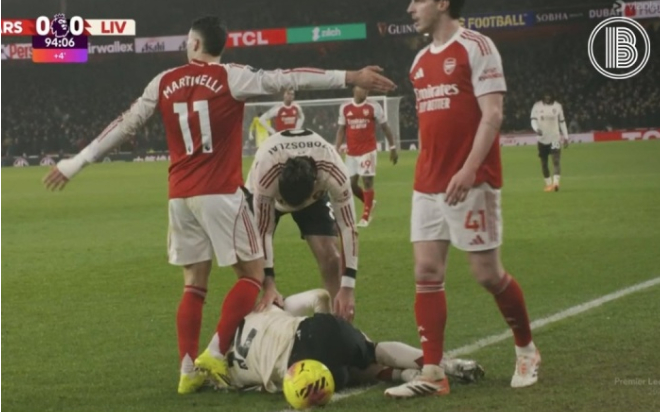 绝了，对方受伤还动手！阿森纳惹大麻烦，球迷谴责，或遭英超追罚