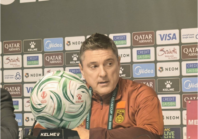 安东尼奥：彭啸身体有问题，但渴望出场