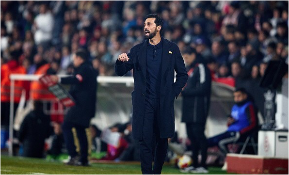 老佛爷脸疼？解雇阿隆索2天后，皇马创5年新耻！42岁新帅茫然插兜