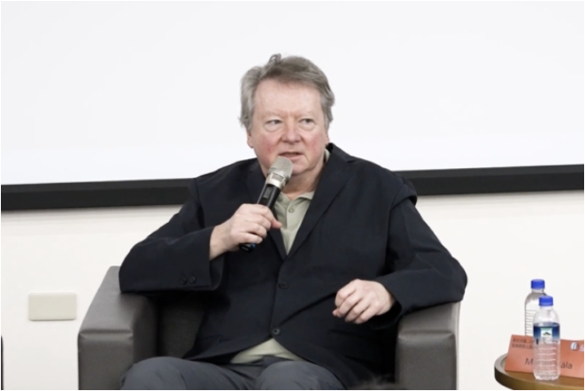 智库创办人分析捷克从亲北京到挺台的演变