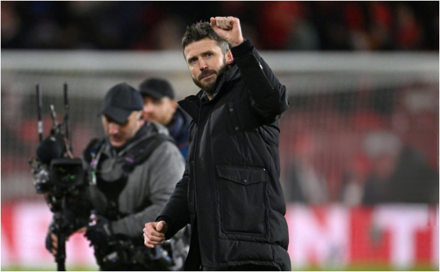 0-0到3-0！曼城德比战稳了，哈兰德爆发无人能挡，卡里克硬刚瓜帅