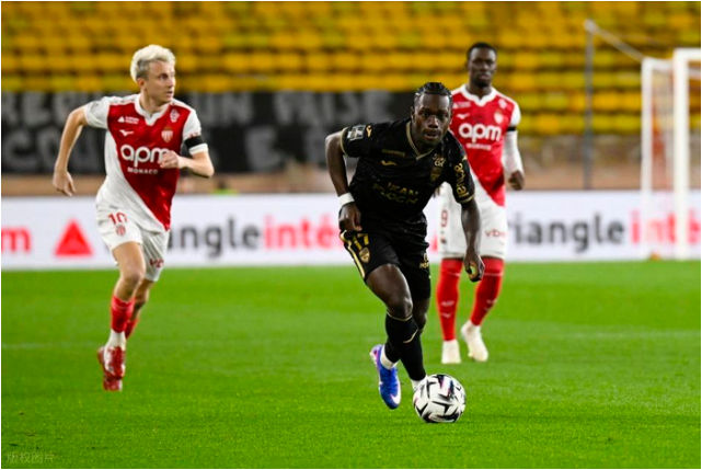 1-3，23岁巴萨旧将法蒂破门难救主，率队不敌法甲第12，遭遇4连败