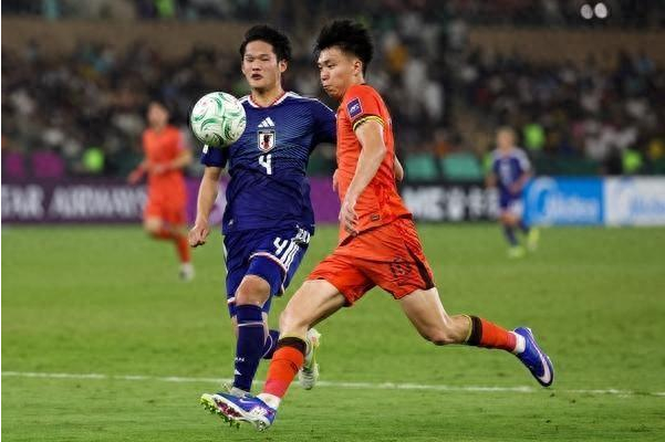 松弛自律知荣辱 新一代国脚“不一般”