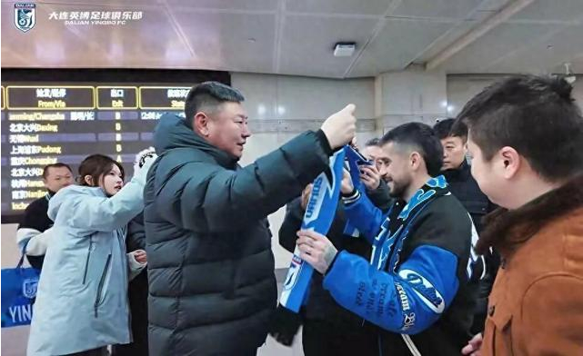 斯坦丘加盟在即，英博苦寻“硬核”两载终成正果