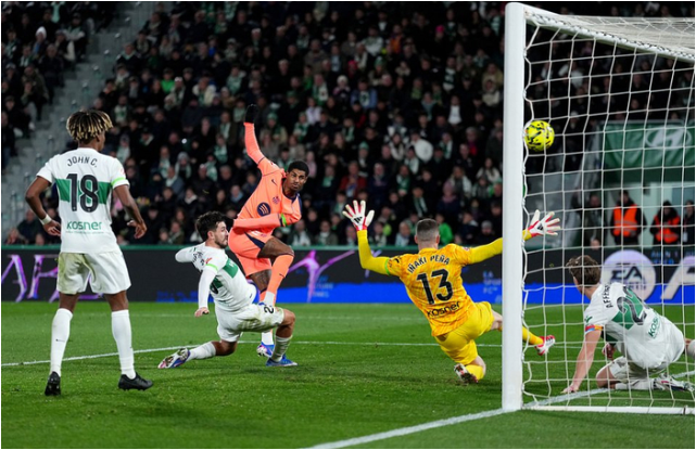 曼联别想！给多少钱都不回！大英帝星降薪也留在巴萨？