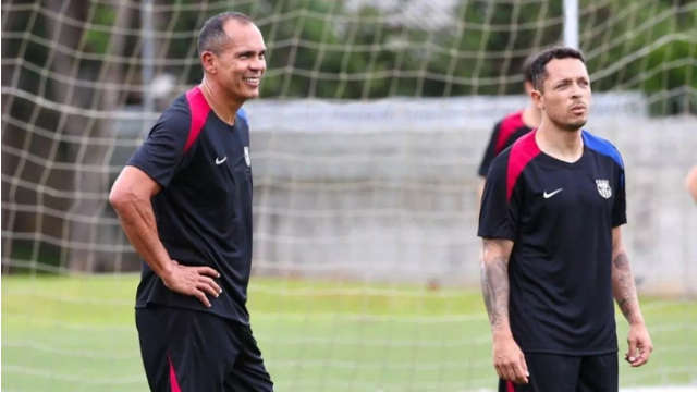 前巴萨中场吉奥瓦尼：维尼修斯只是普通球员，没有决定性能力