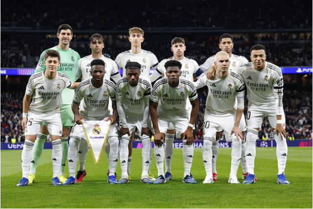 就这还梅西接班人？皇马超新星连边锋都踢不明白！