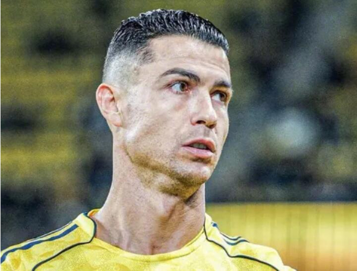 C罗缺席吉达联合比赛，不满PIF运营管理