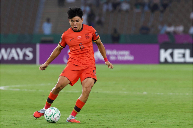 U23国足队长徐彬上演留洋首秀，恩师期待他成为“榜样”