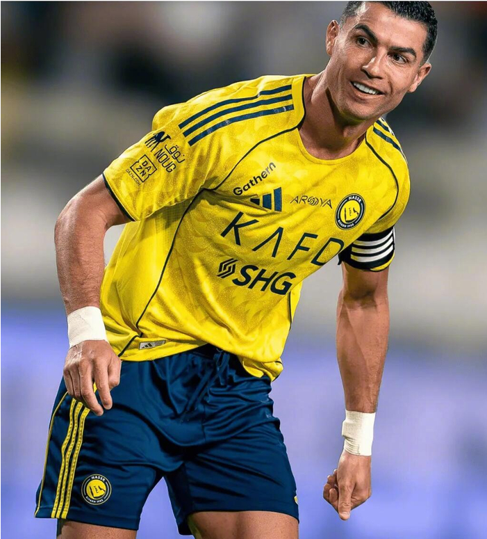 罗马诺称C罗与PIF存管理问题，回归时间未定